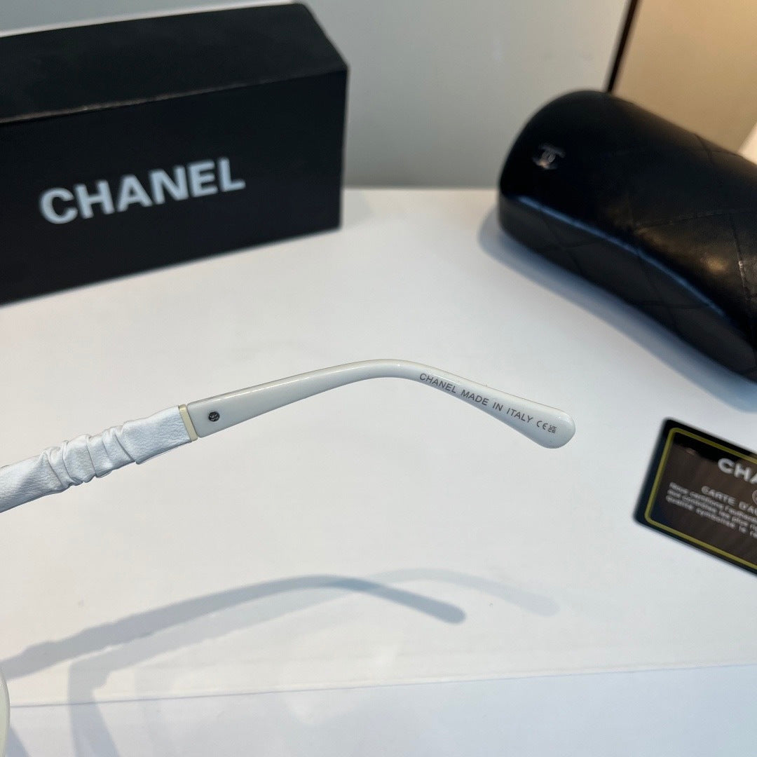 Chanel Oversized Silver Lens Sunglasses for Men & Women - 371850 - detail image 9