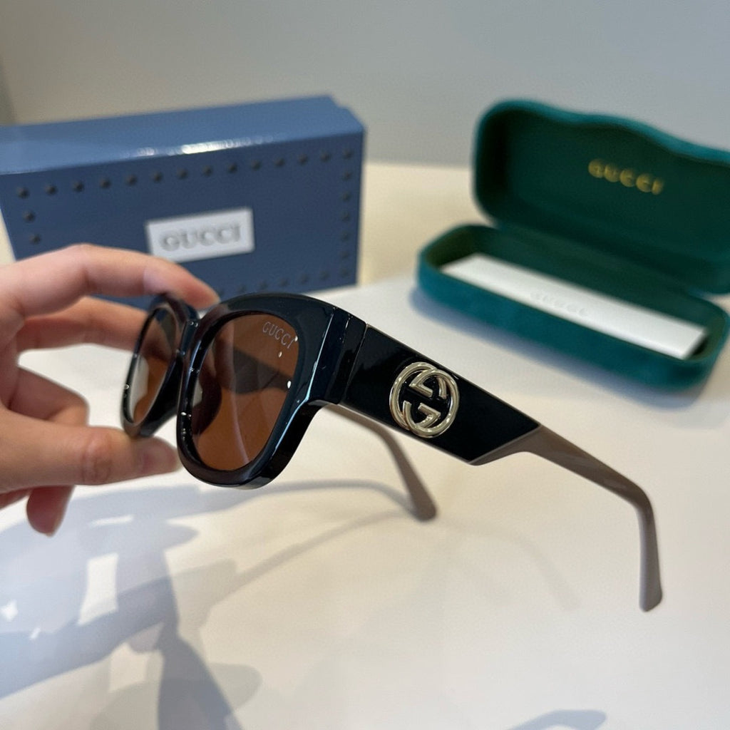 Gucci Oversized Black Lens Sunglasses for Women - 414996 - detail image 4