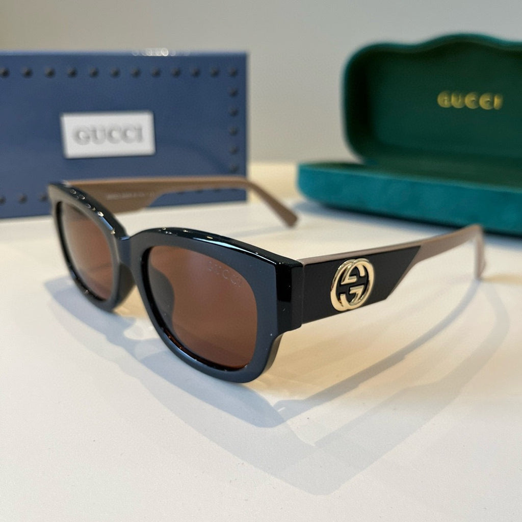 Gucci Oversized Black Lens Sunglasses for Women - 414996 - detail image 3