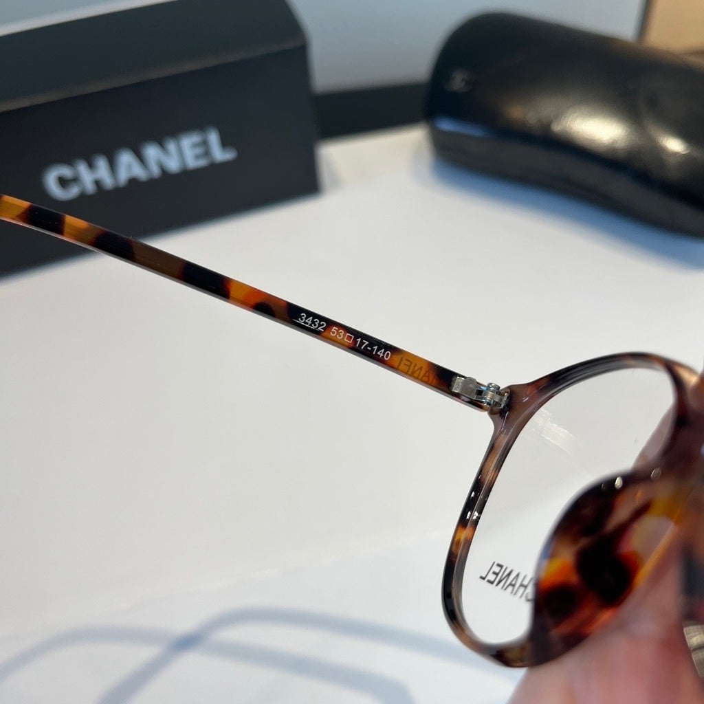 Chanel Oversized Brown Lens Sunglasses for Men & Women - 398626 - detail image 5