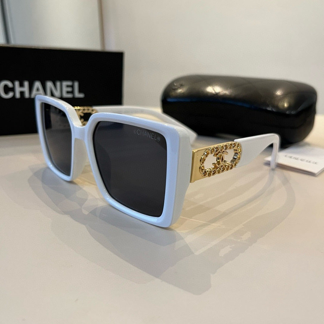 Chanel Oversized Silver Lens Sunglasses for Men & Women - 431568 - detail image 2