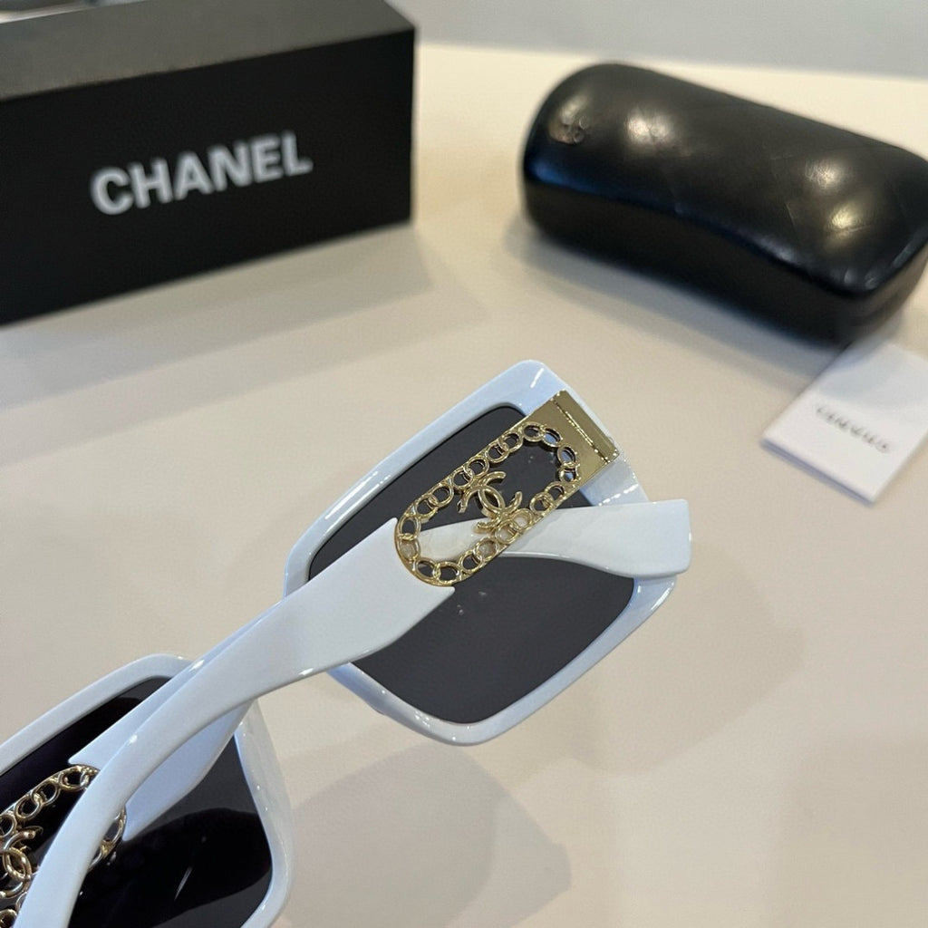 Chanel Oversized Silver Lens Sunglasses for Men & Women - 431568 - detail image 6