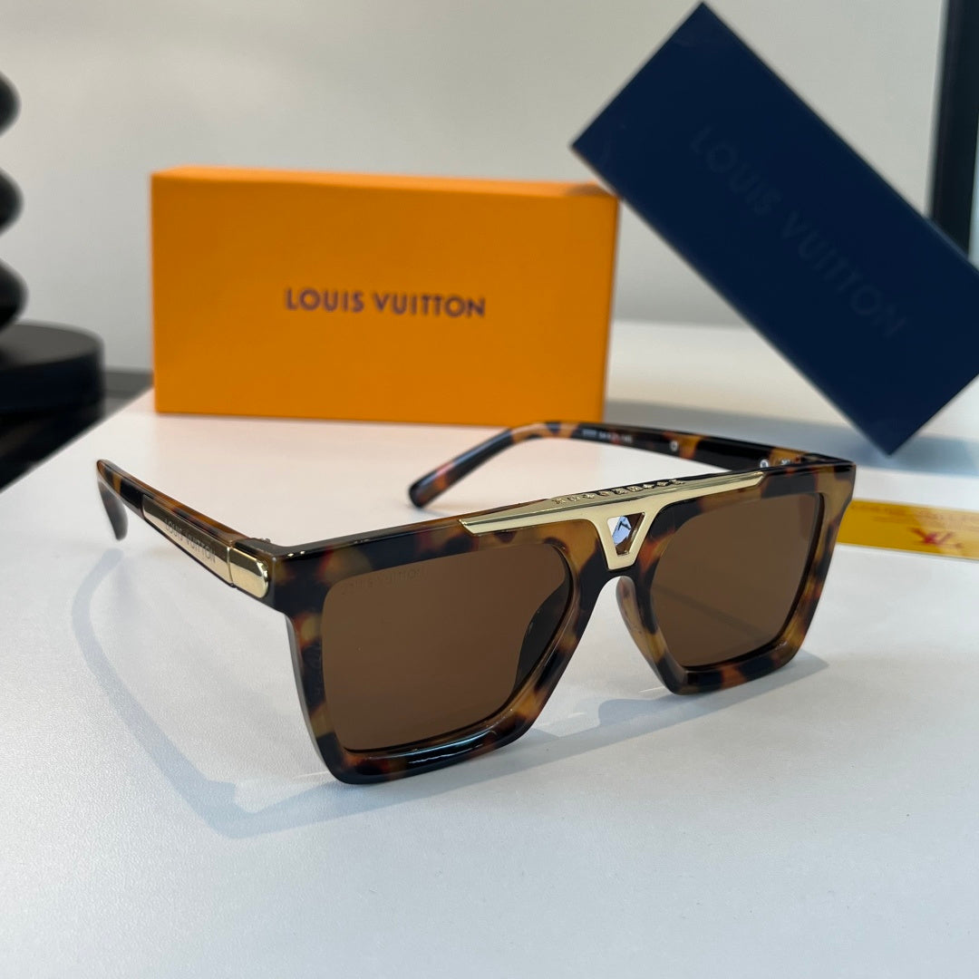 Louis Vuitton Fashion Black Lens Sunglasses for Men & Women - 371413
