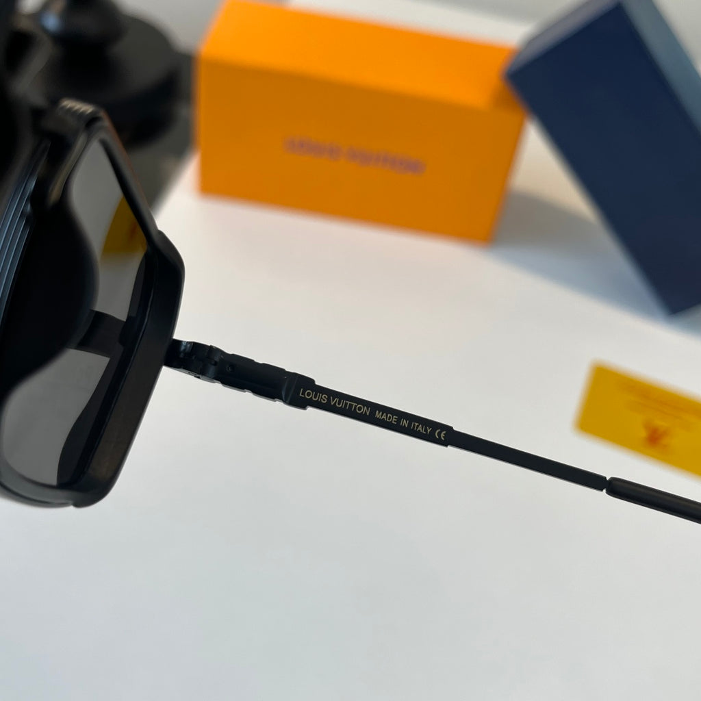 Louis Vuitton Fashion Black Lens Sunglasses for Men & Women - 414786 - detail image 10