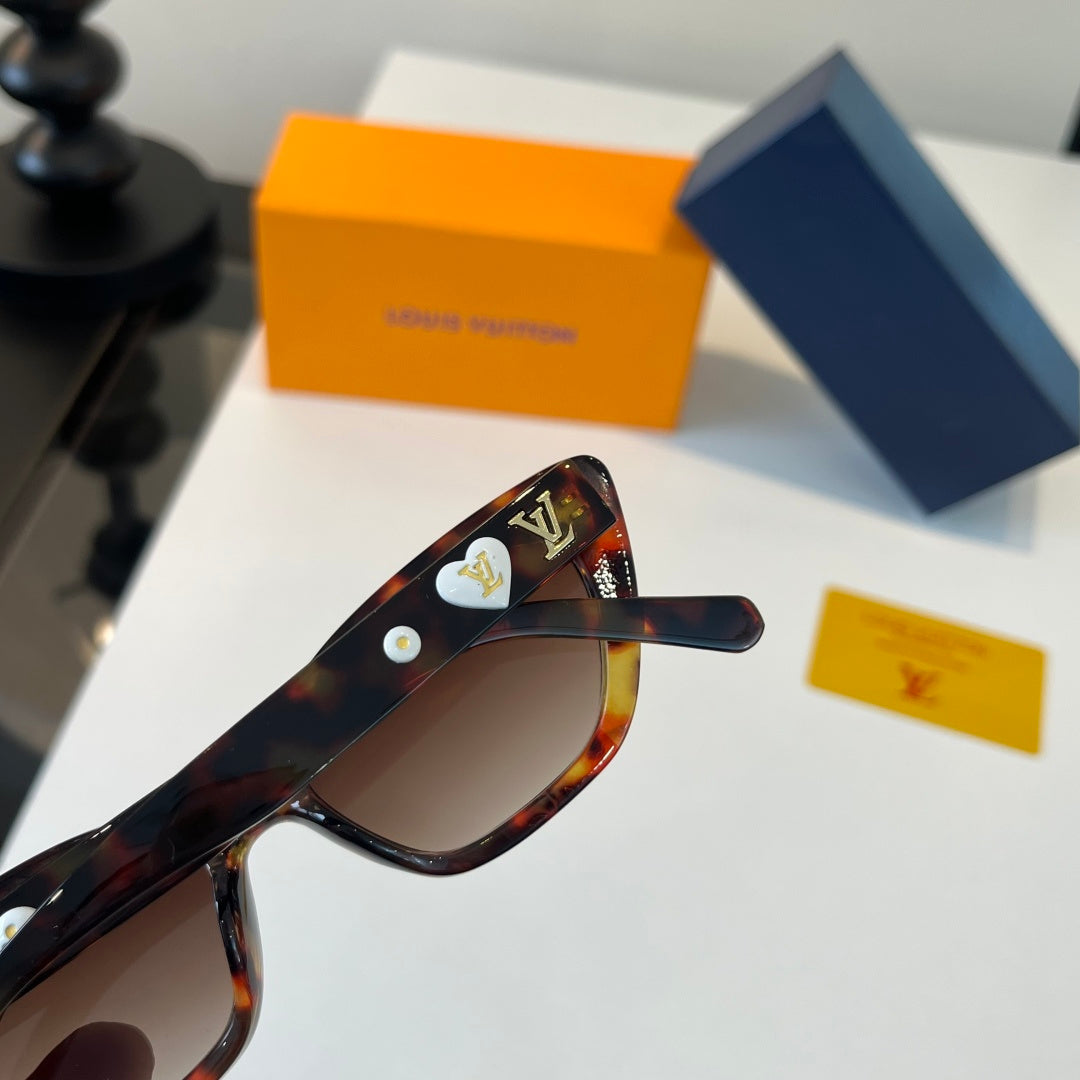 Louis Vuitton Fashion Black Lens Sunglasses for Men & Women - 414789 - detail image 7