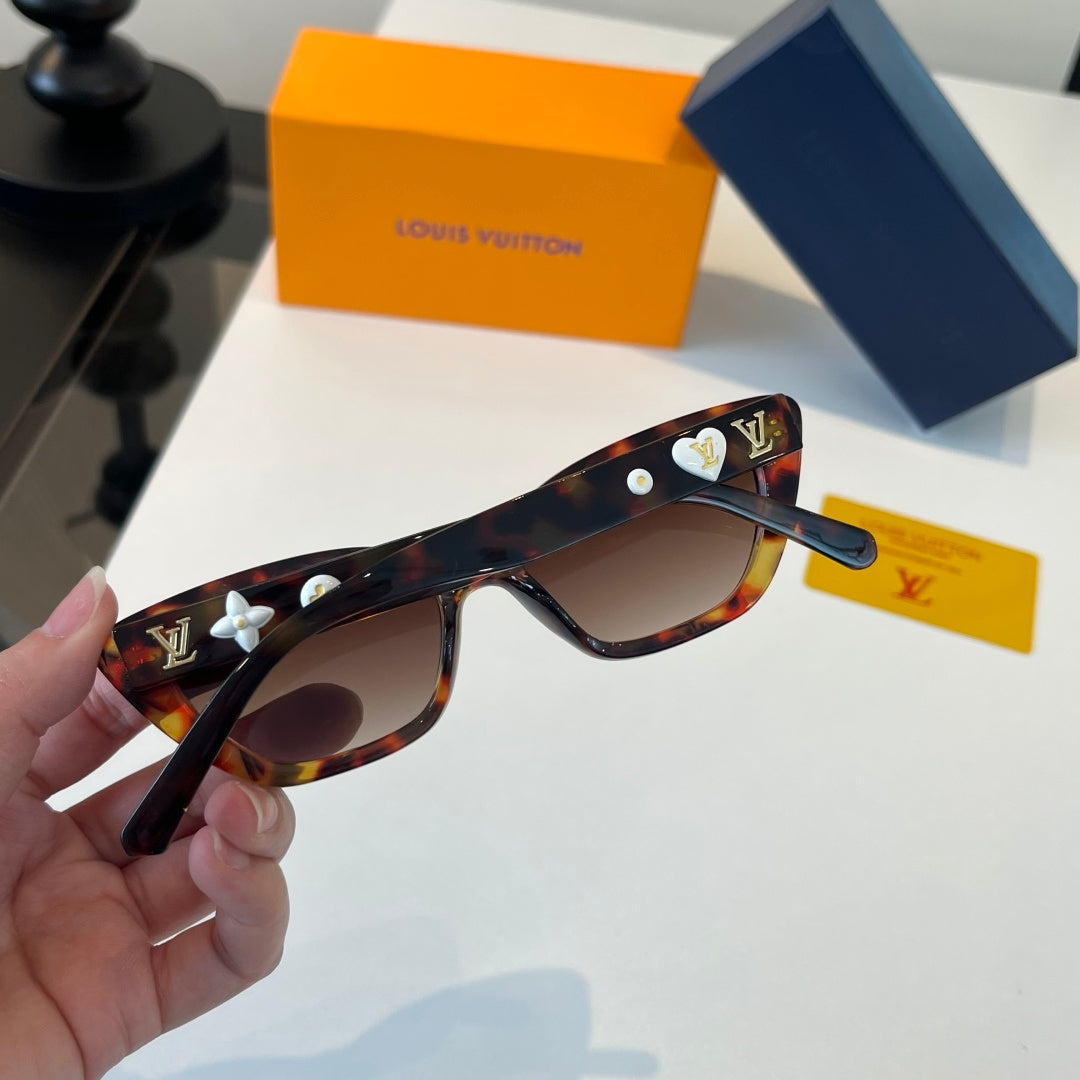 Louis Vuitton Fashion Black Lens Sunglasses for Men & Women - 414789 - detail image 8