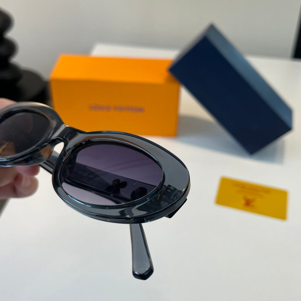 Louis Vuitton Fashion Black Lens Sunglasses for Men & Women - 414791 - detail image 6