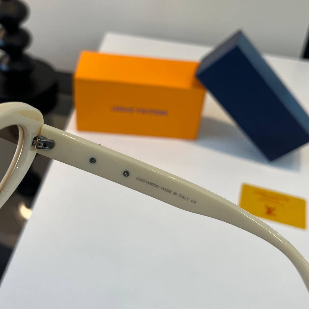 Louis Vuitton Fashion Silver Lens Sunglasses for Men & Women - 371422 - detail image 10