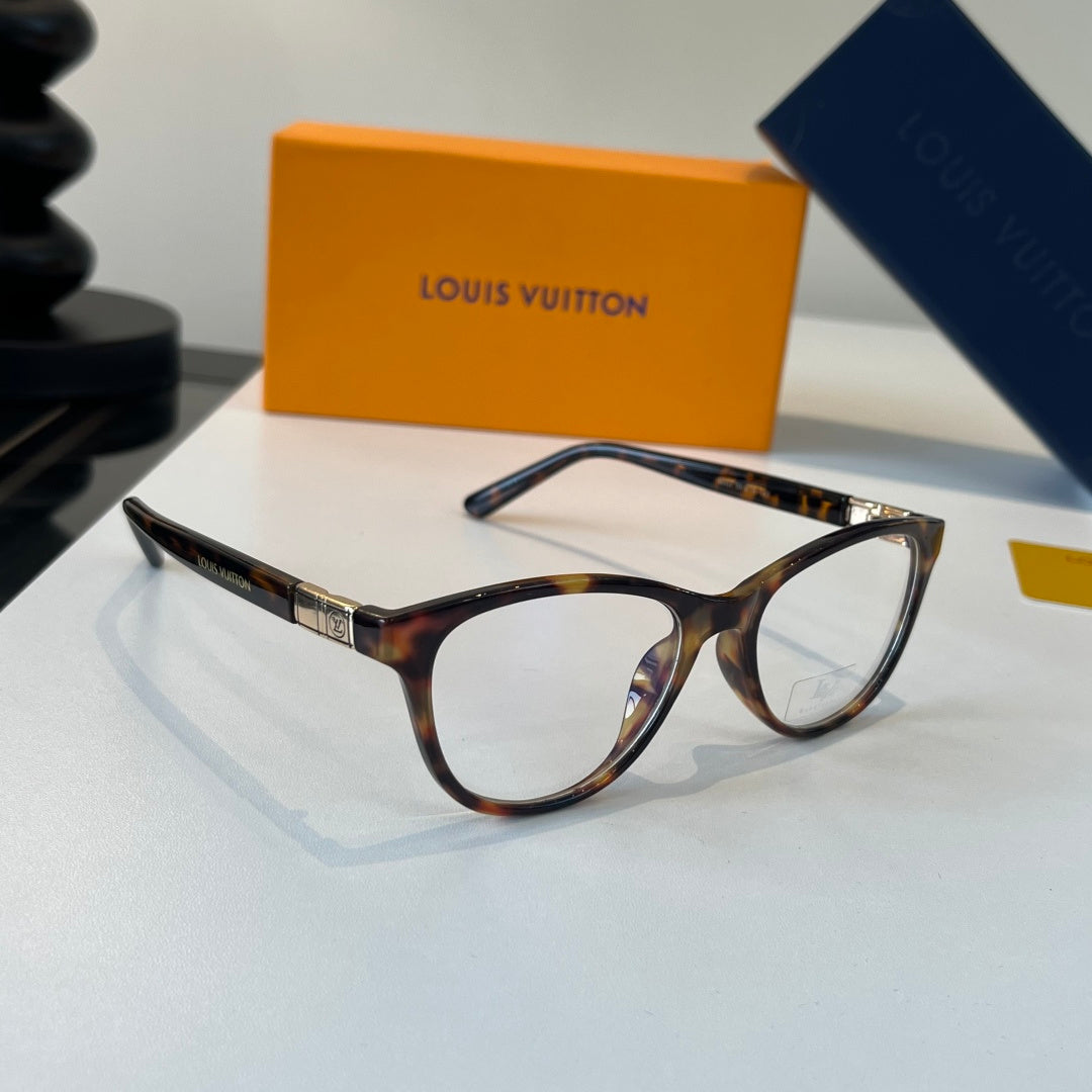 Louis Vuitton Fashion Silver Lens Sunglasses for Men & Women - 414796