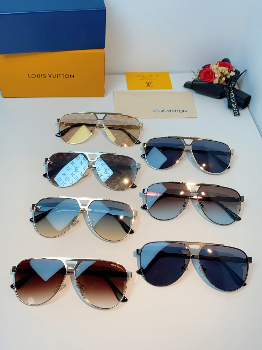 Louis Vuitton Metal Aviator Blue Lens Sunglasses for Men - detail image 12