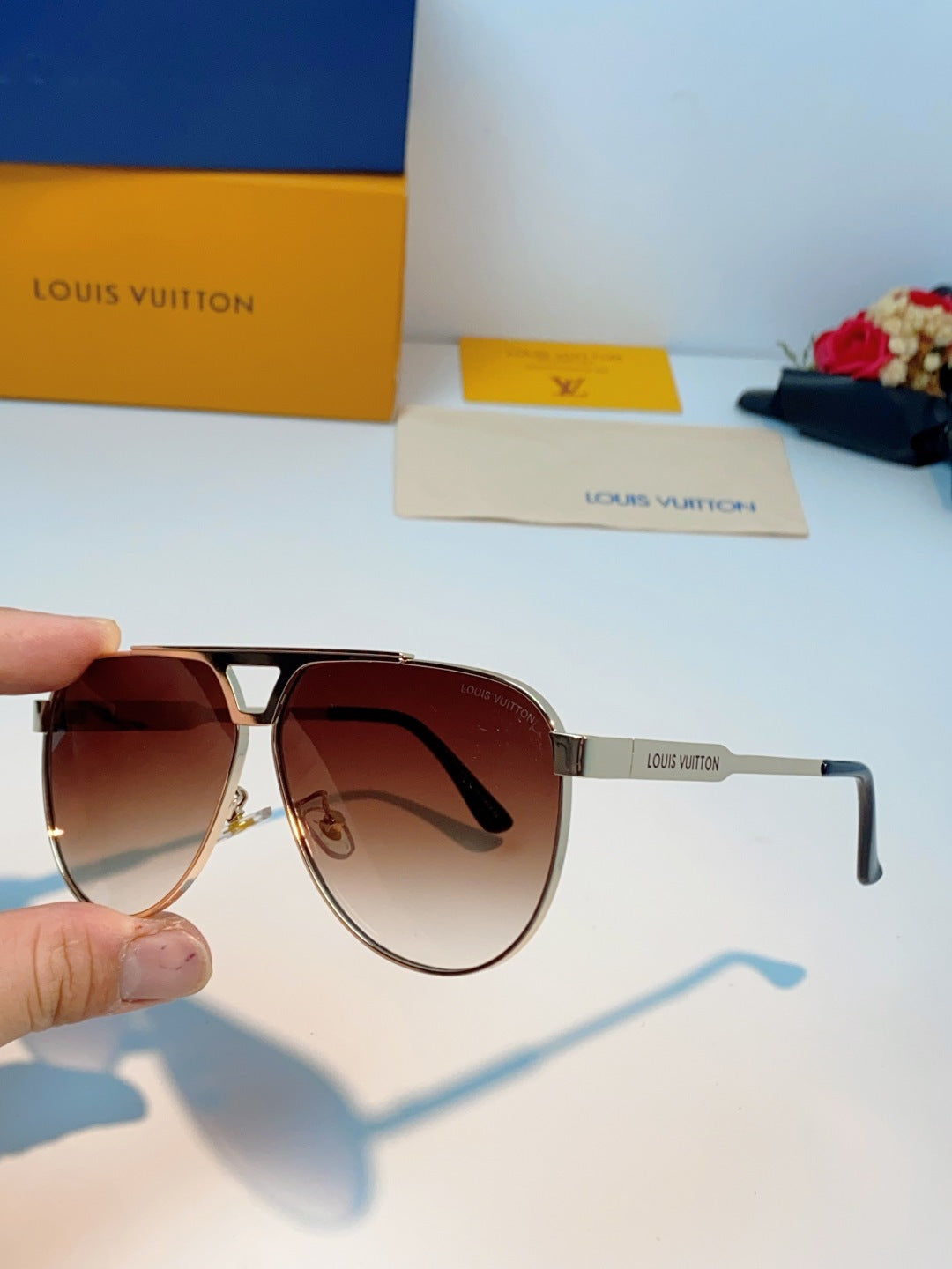 Louis Vuitton Metal Aviator Brown Lens Sunglasses for Men - detail image 6