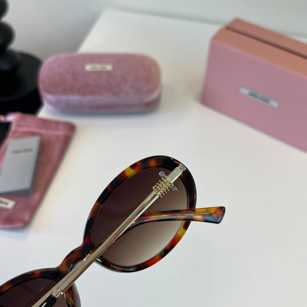 Miu Miu Fashion Silver Lens Sunglasses for Men & Women - 487597 - detail image 5