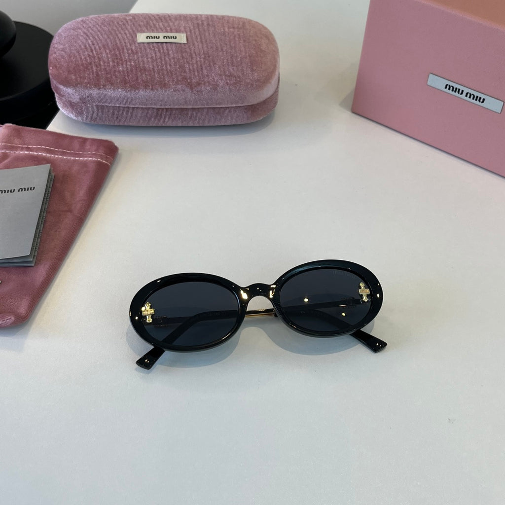 Miu Miu Fashion Silver Lens Sunglasses for Men & Women - 372385 - detail image 4
