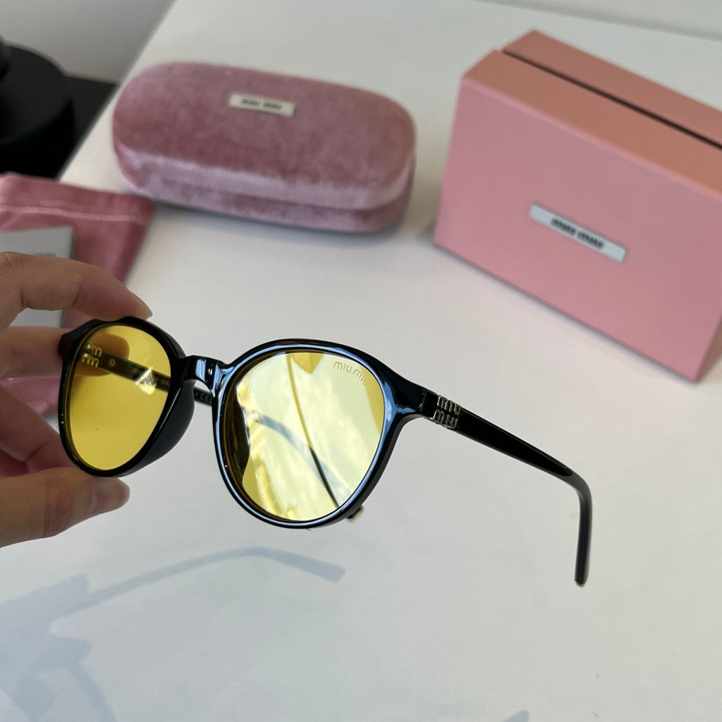 Miu Miu Fashion Gold Lens Sunglasses for Men & Women - 487609 - detail image 4