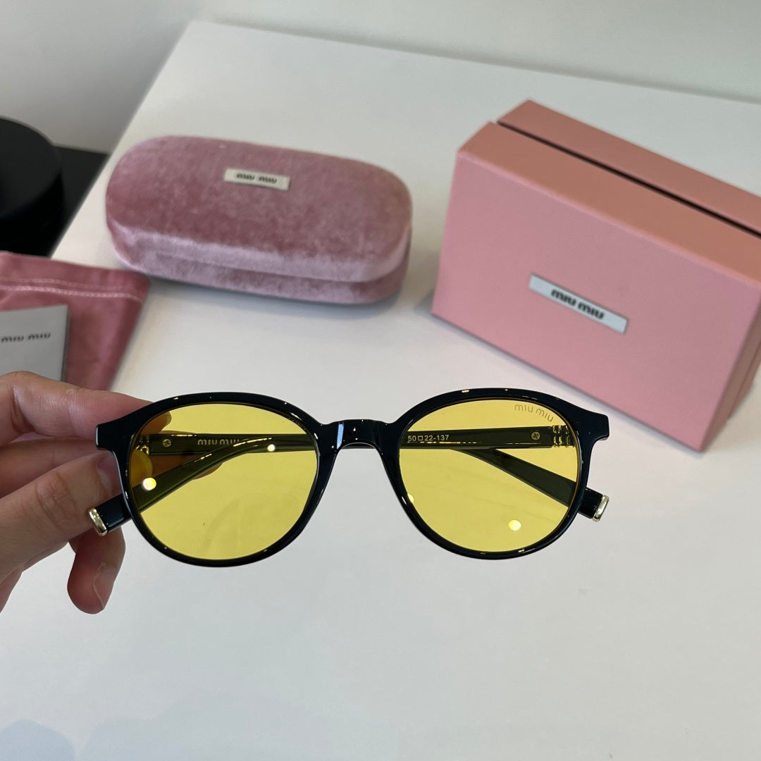 Miu Miu Fashion Gold Lens Sunglasses for Men & Women - 487609 - detail image 6