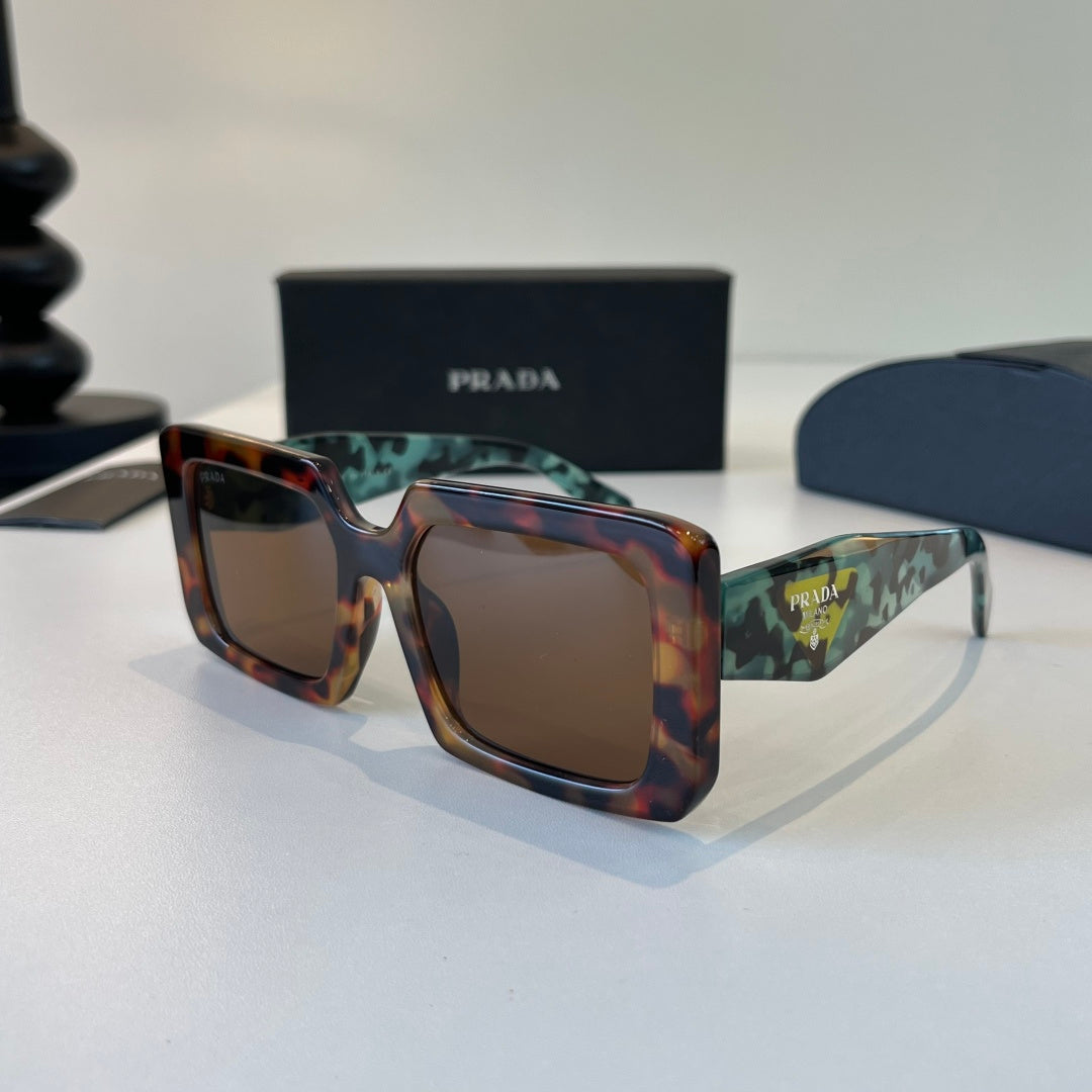 Prada Fashion Black Lens Sunglasses for Men & Women - 465590 - detail image 3