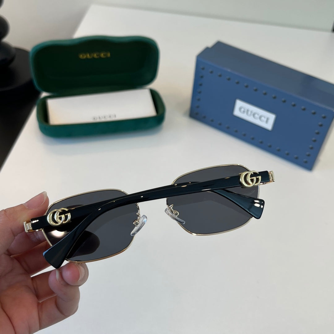 Gucci Oversized Silver Lens Sunglasses for Men & Women - 382149 - detail image 8