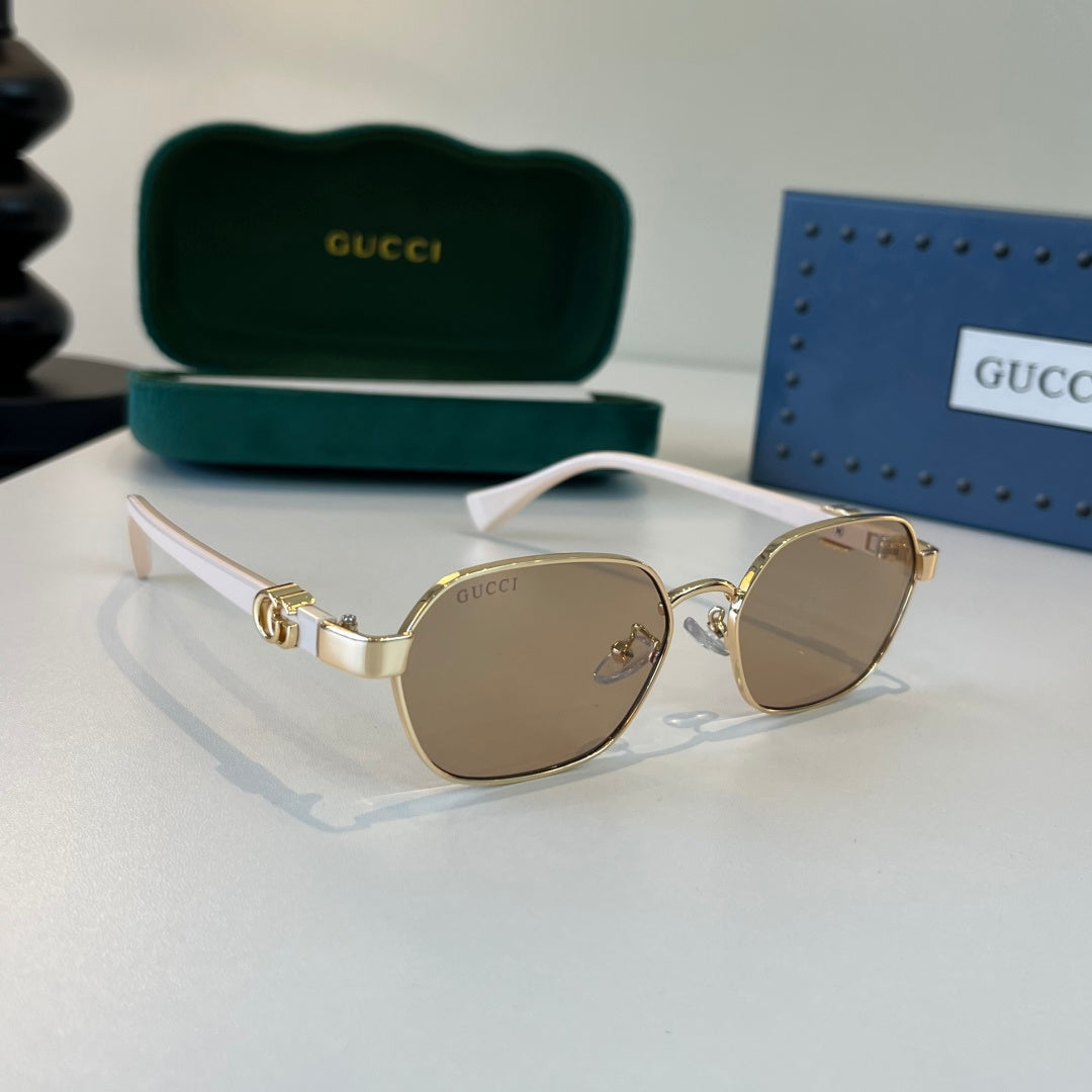 Gucci Oversized Brown Lens Sunglasses for Men & Women - 382150