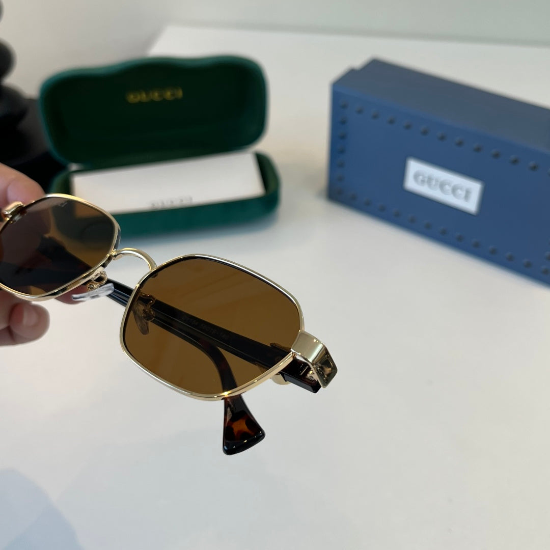 Gucci Oversized Brown Lens Sunglasses for Men & Women - 382151 - detail image 5