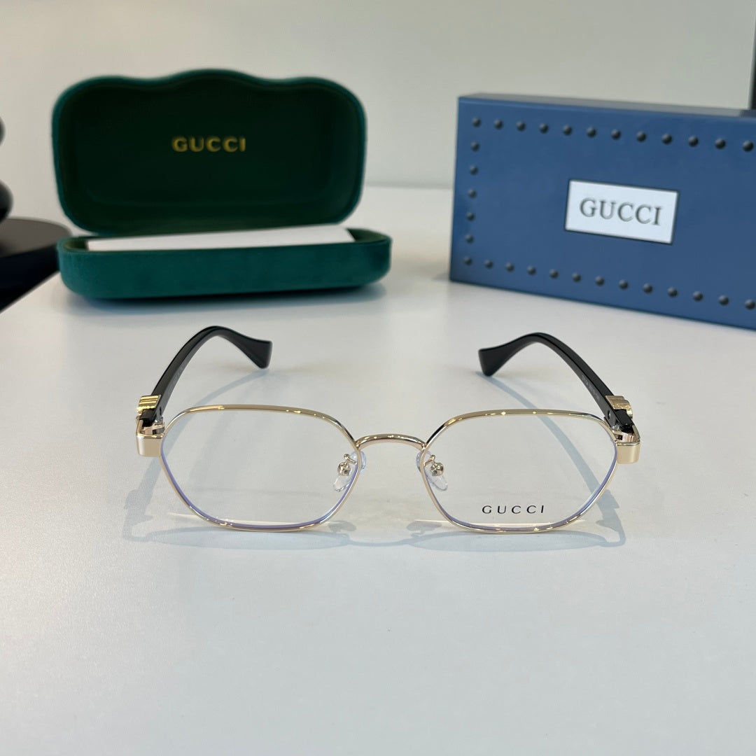 Gucci Oversized Silver Lens Sunglasses for Men & Women - 382152 - detail image 2
