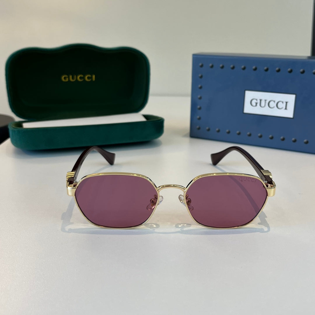 Gucci Oversized Purple Lens Sunglasses for Men & Women - detail image 2