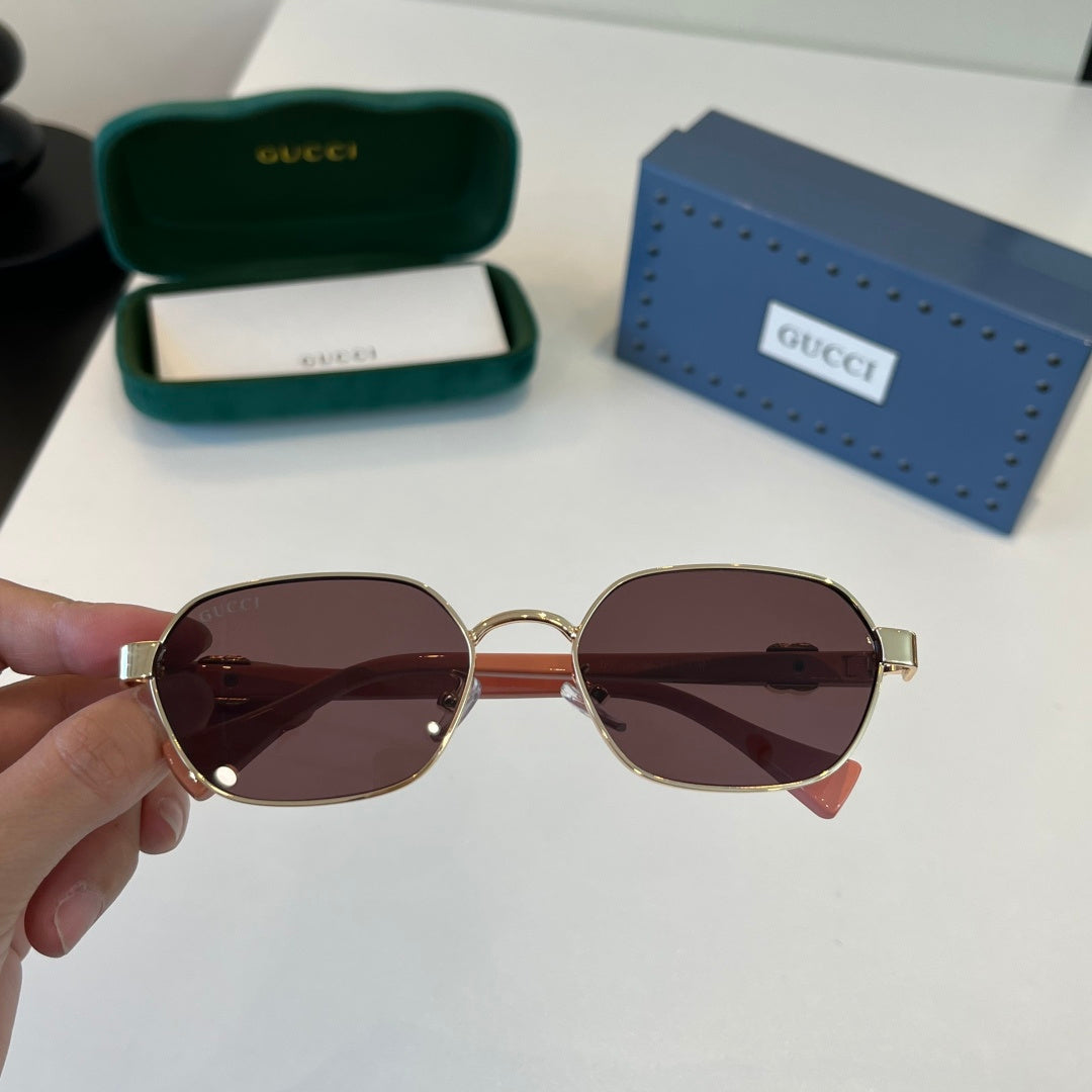 Gucci Oversized Red Lens Sunglasses for Men & Women - 381954 - detail image 5