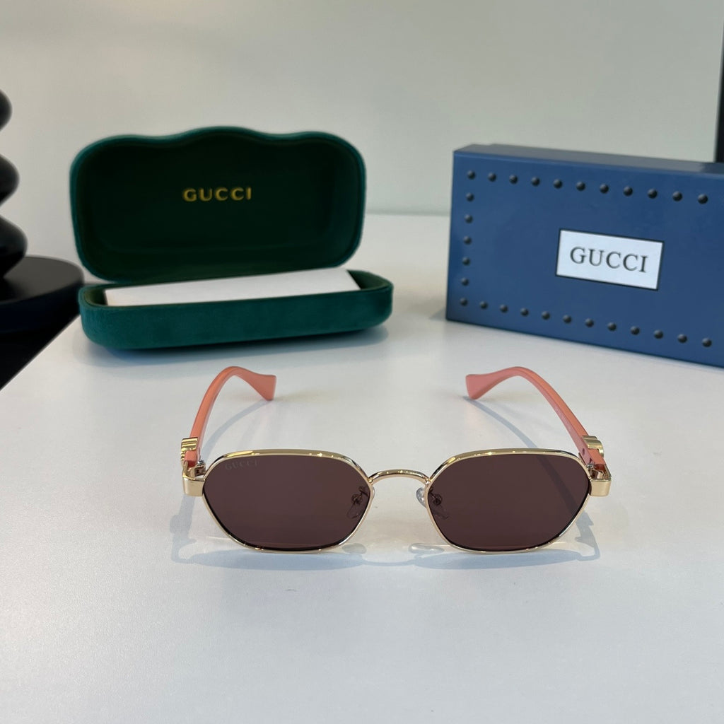 Gucci Oversized Red Lens Sunglasses for Men & Women - 381954 - detail image 2