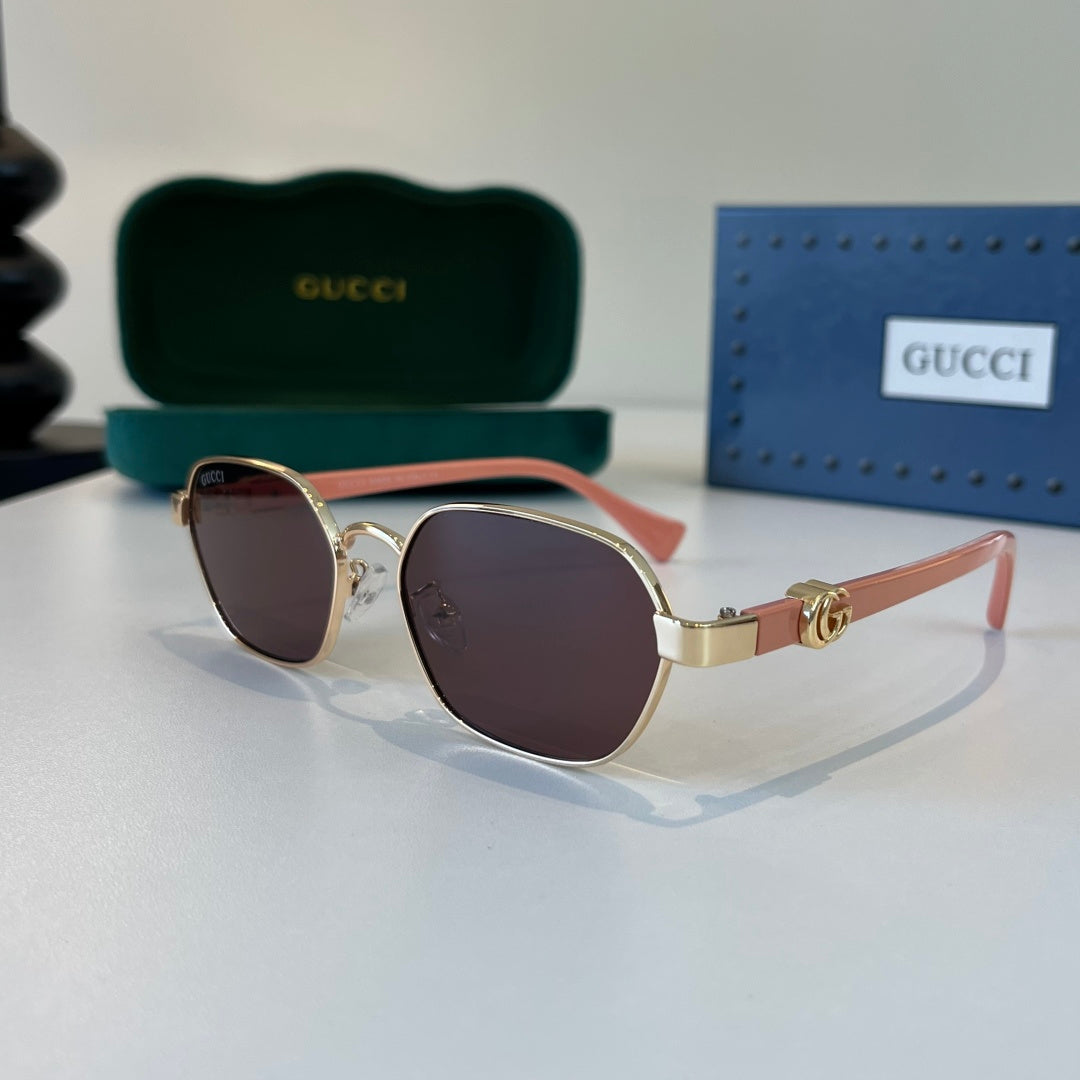 Gucci Oversized Red Lens Sunglasses for Men & Women - 381954 - detail image 3