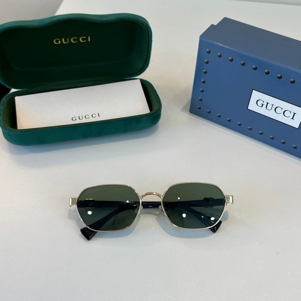 Gucci Oversized Silver Lens Sunglasses for Men & Women - 381955 - detail image 4
