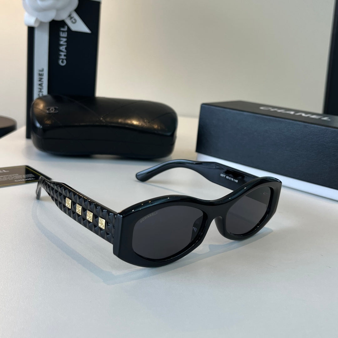Chanel Oversized Black Lens Sunglasses for Men & Women - 415295