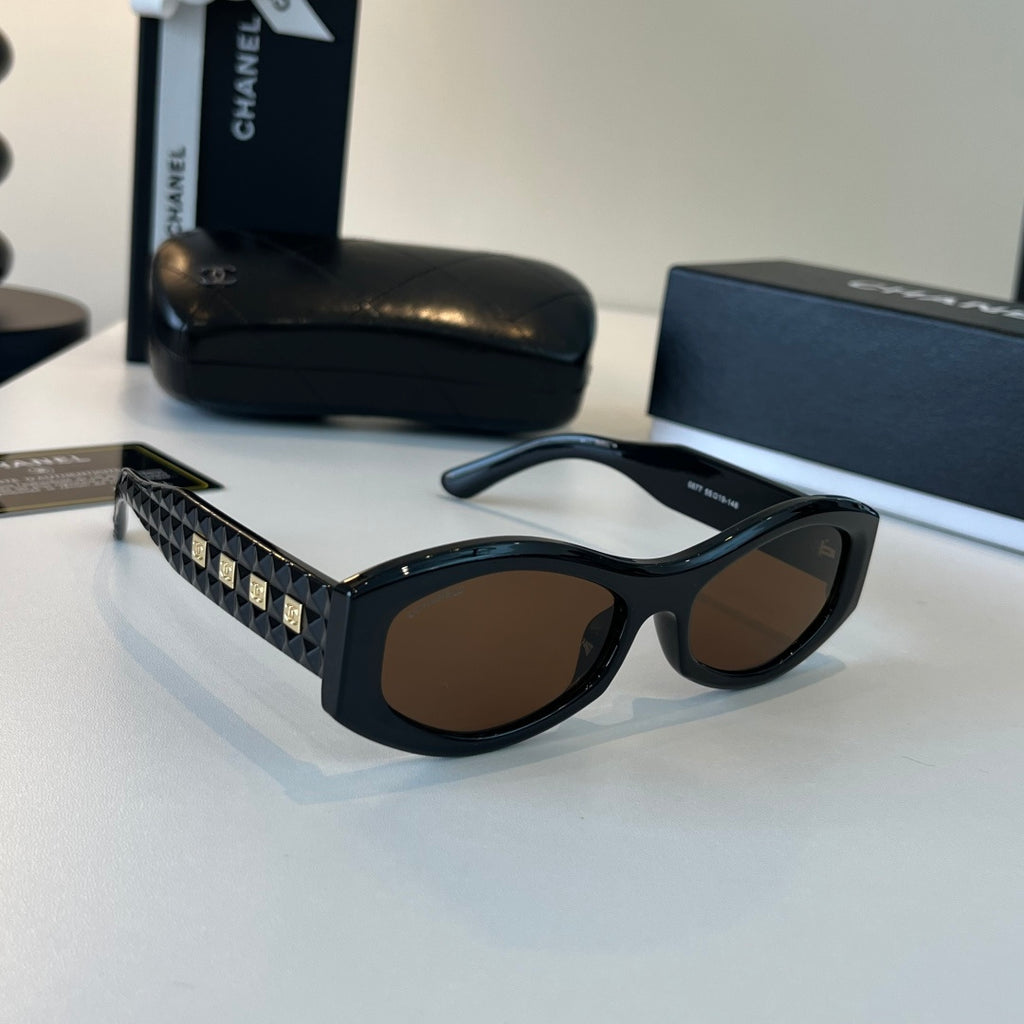 Chanel Oversized Black Lens Sunglasses for Men & Women - 415296