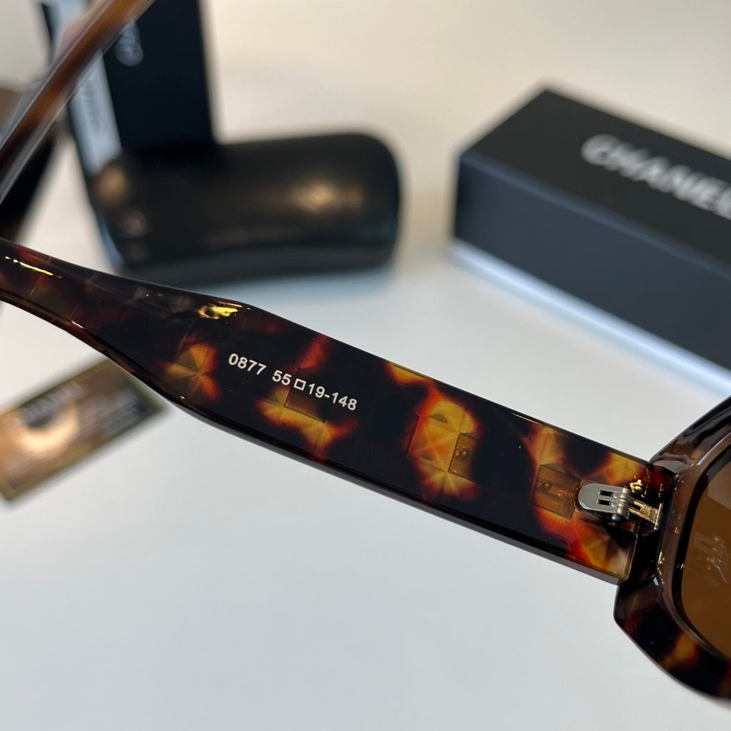 Chanel Oversized Black Lens Sunglasses for Men & Women - 415297 - detail image 7