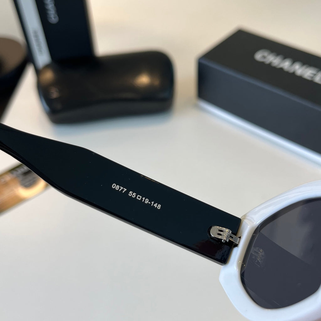 Chanel Oversized Silver Lens Sunglasses for Men & Women - 415298 - detail image 9