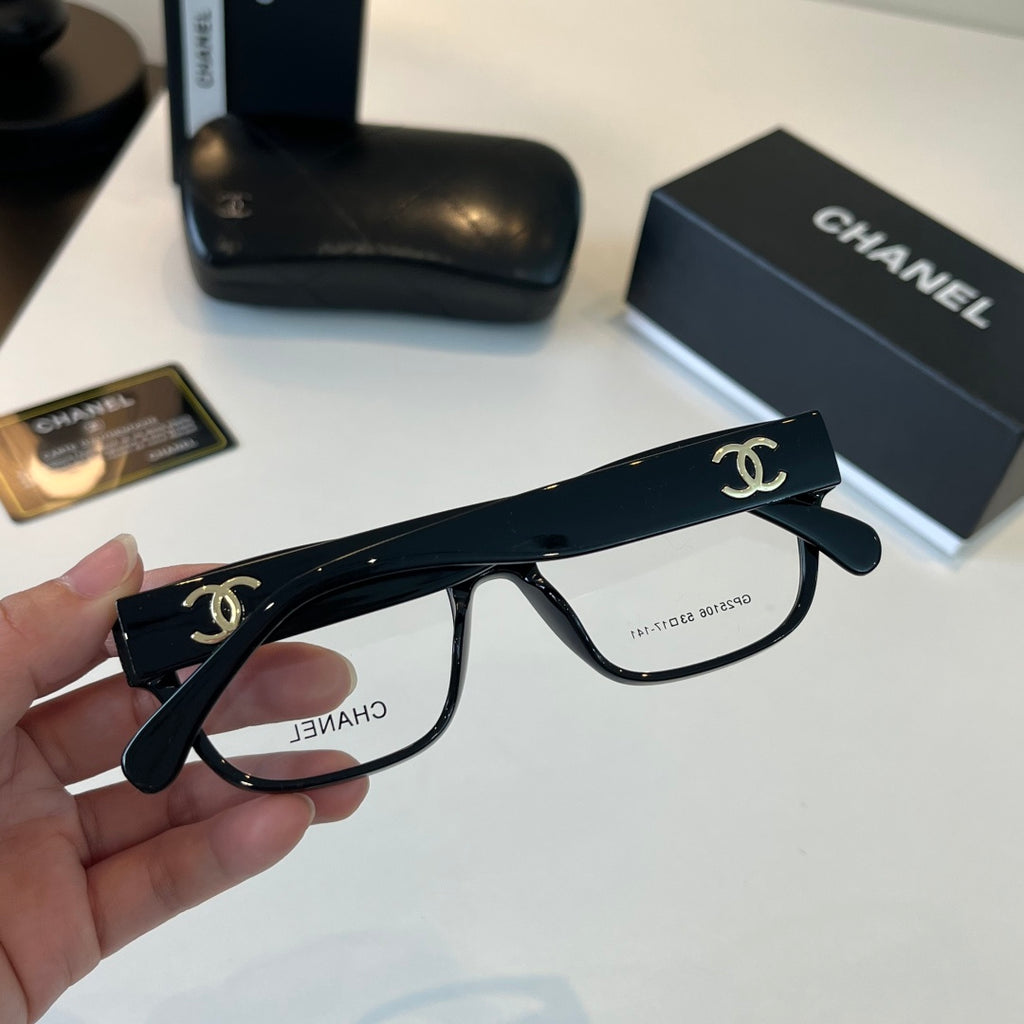 Chanel Oversized Silver Lens Sunglasses for Men & Women - 415299 - detail image 7