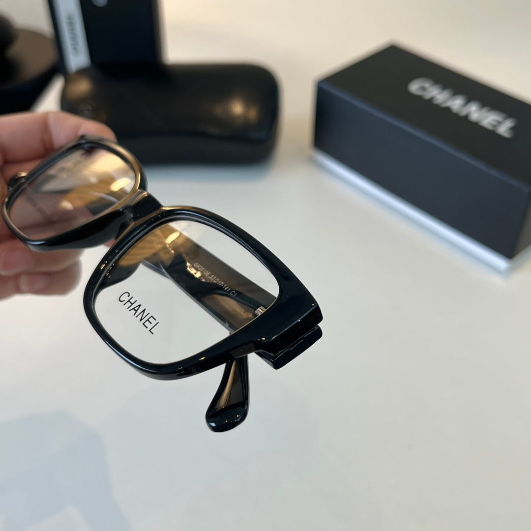 Chanel Oversized Silver Lens Sunglasses for Men & Women - 486650 - detail image 5