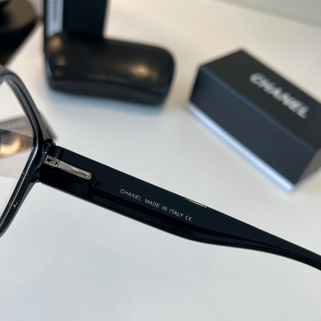 Chanel Oversized Silver Lens Sunglasses for Men & Women - 415299 - detail image 9
