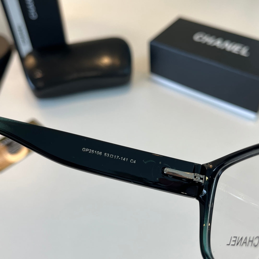Chanel Oversized Silver Lens Sunglasses for Men & Women - 415300 - detail image 9