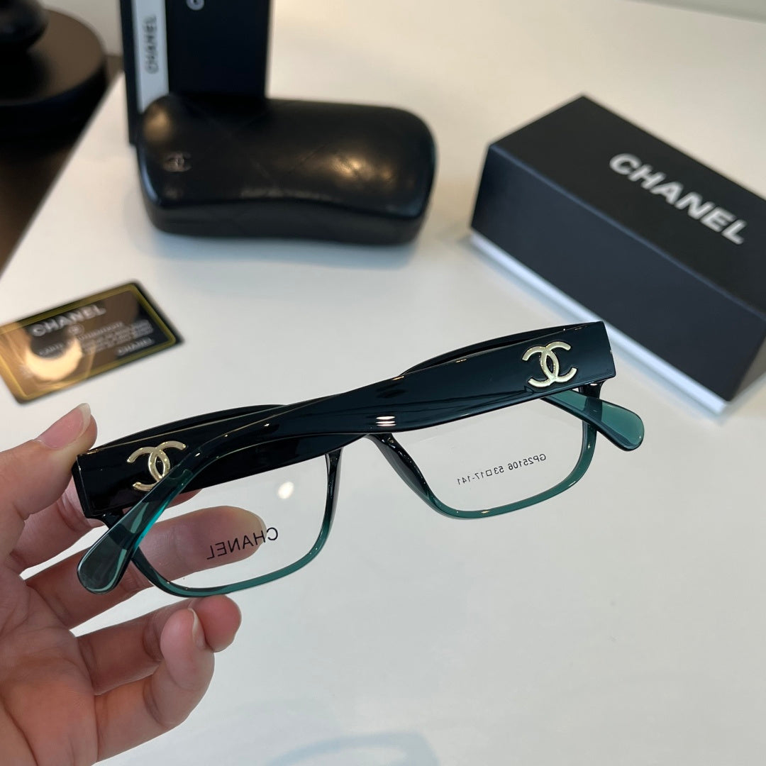 Chanel Oversized Silver Lens Sunglasses for Men & Women - 415300 - detail image 8
