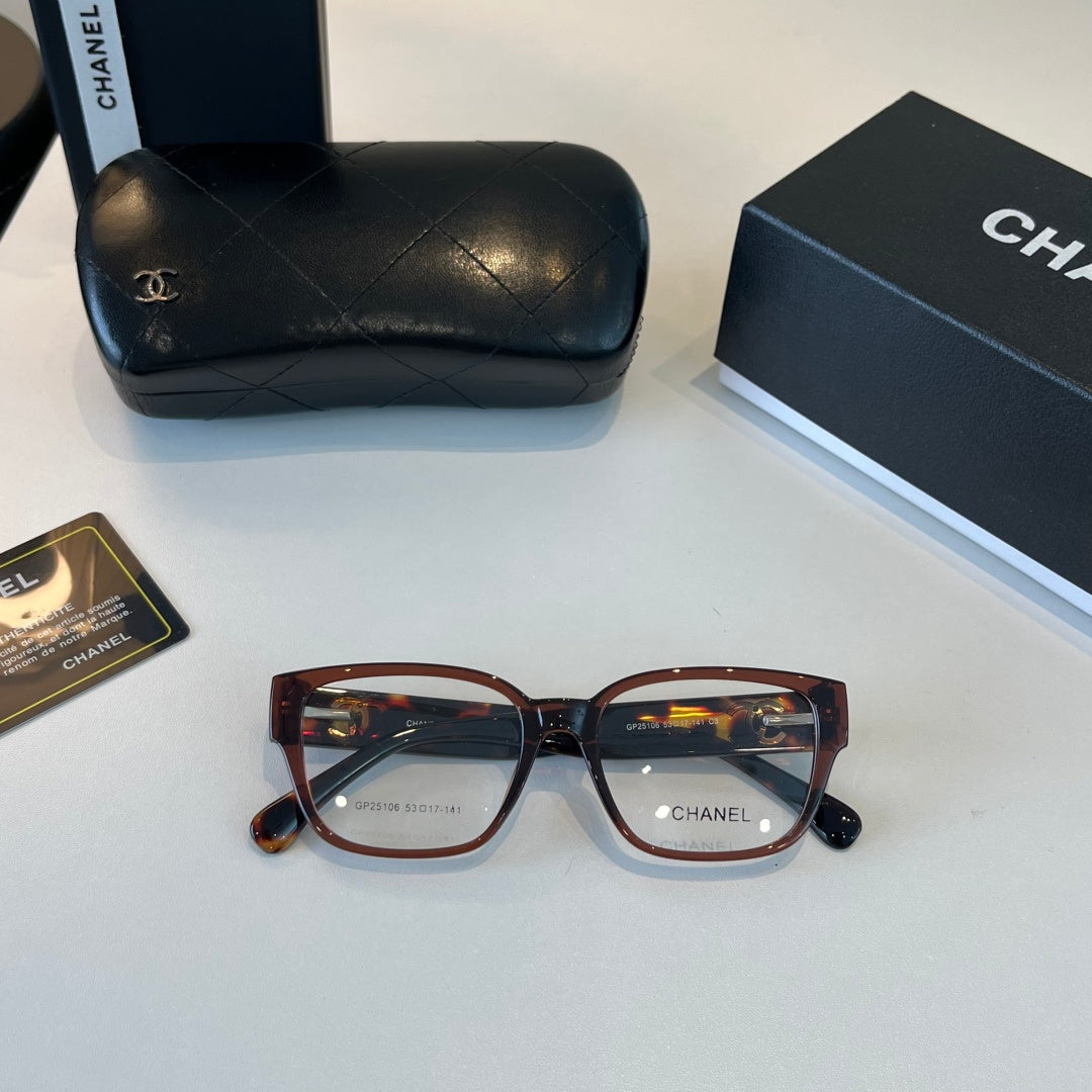 Chanel Oversized Silver Lens Sunglasses for Men & Women - 415301 - detail image 4
