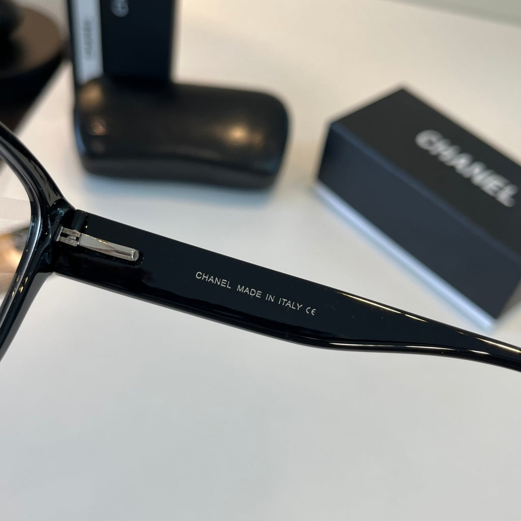 Chanel Oversized Silver Lens Sunglasses for Men & Women - 415303 - detail image 8