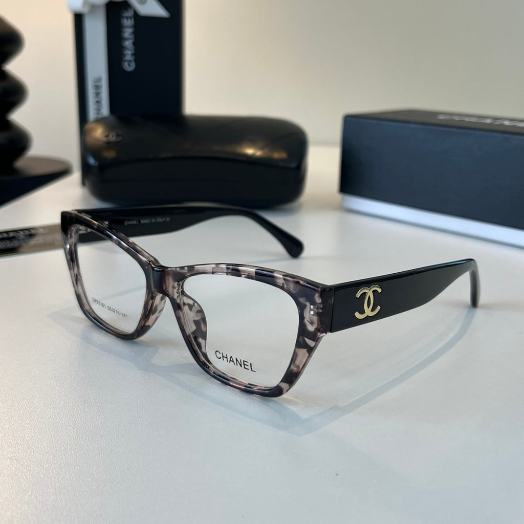 Chanel Oversized Silver Lens Sunglasses for Men & Women - 486655 - detail image 3