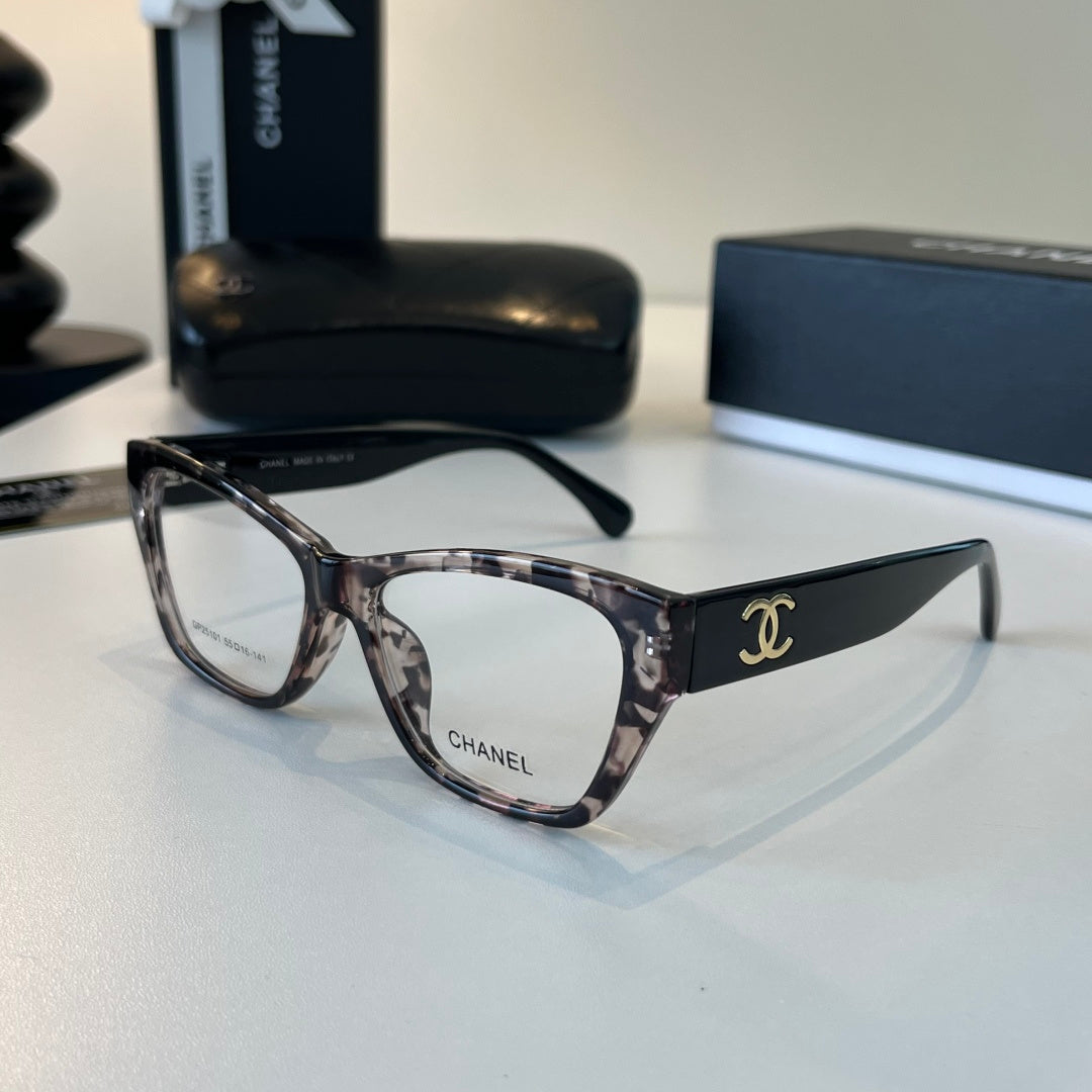 Chanel Oversized Silver Lens Sunglasses for Men & Women - 415304 - detail image 3