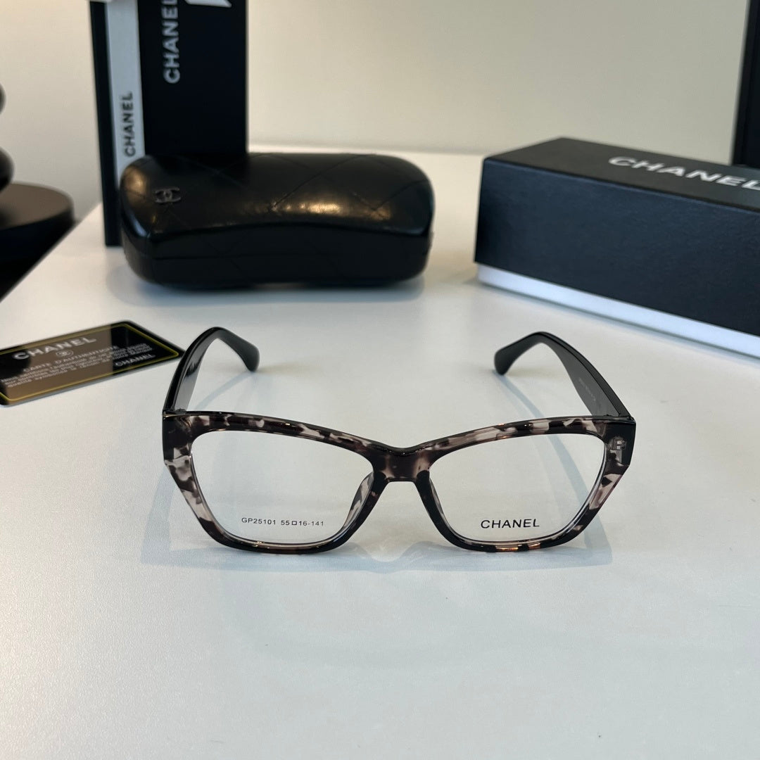 Chanel Oversized Silver Lens Sunglasses for Men & Women - 415304 - detail image 2