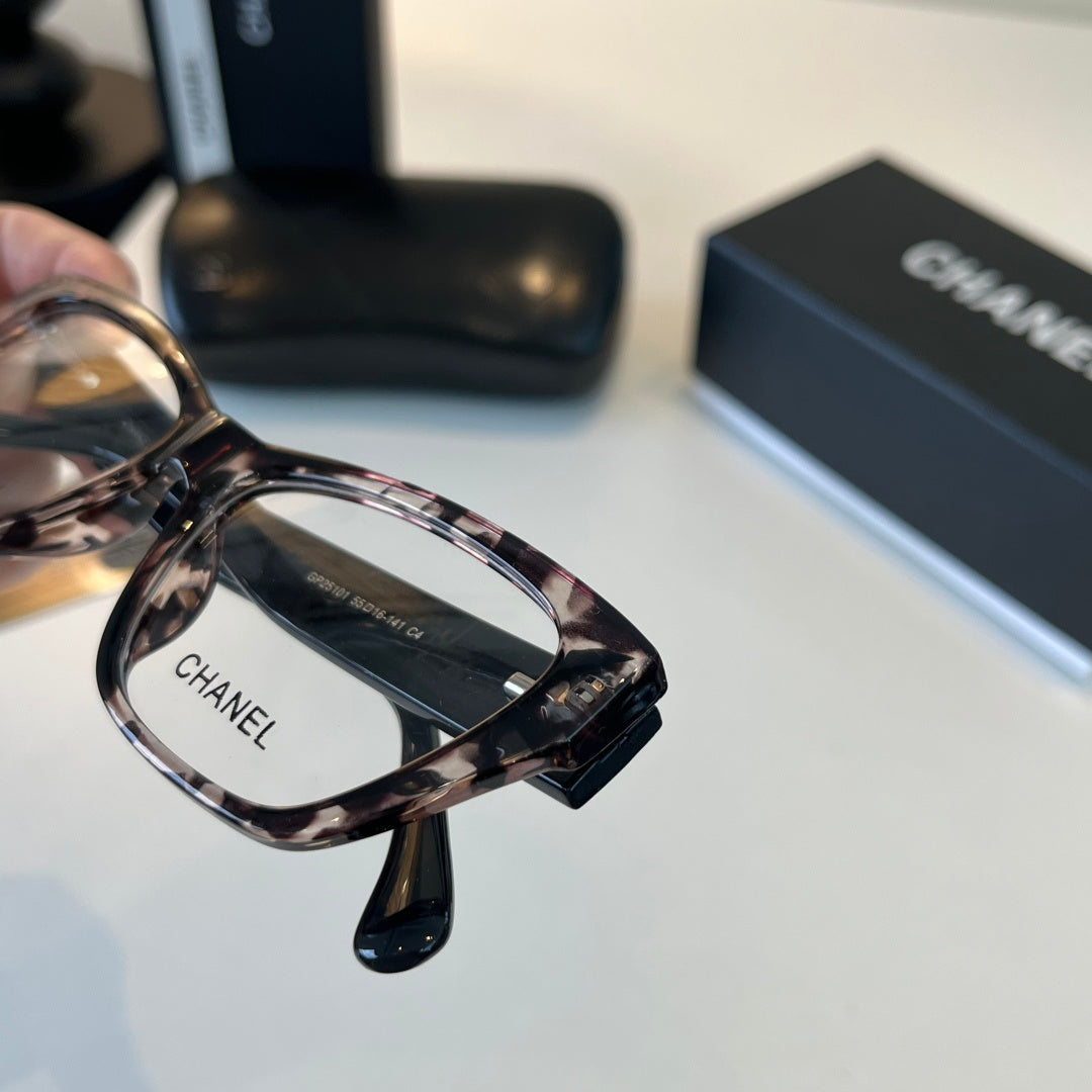 Chanel Oversized Silver Lens Sunglasses for Men & Women - 415304 - detail image 5