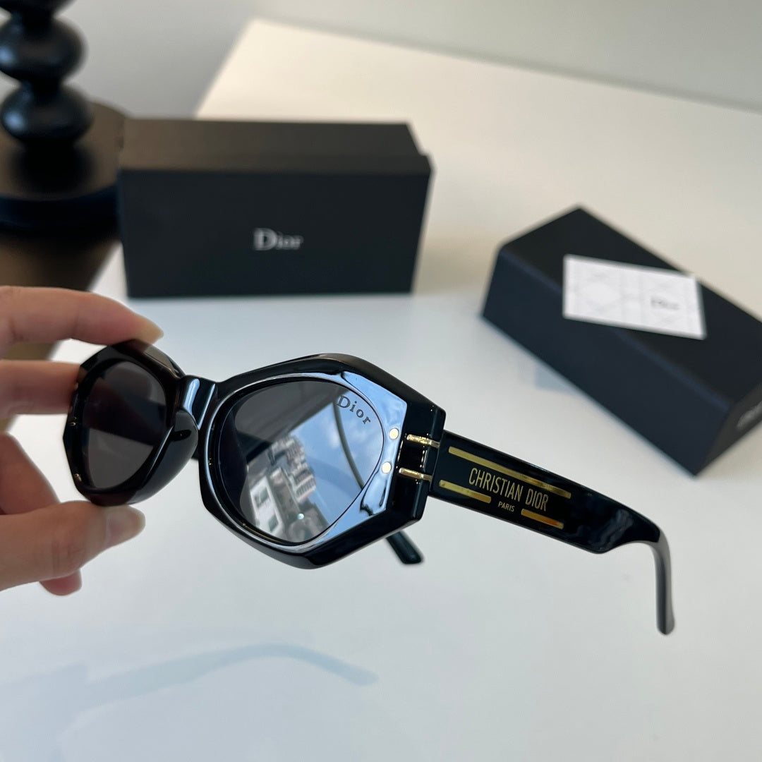 Dior Fashion Black Lens Sunglasses for Men & Women - 449135 - detail image 4