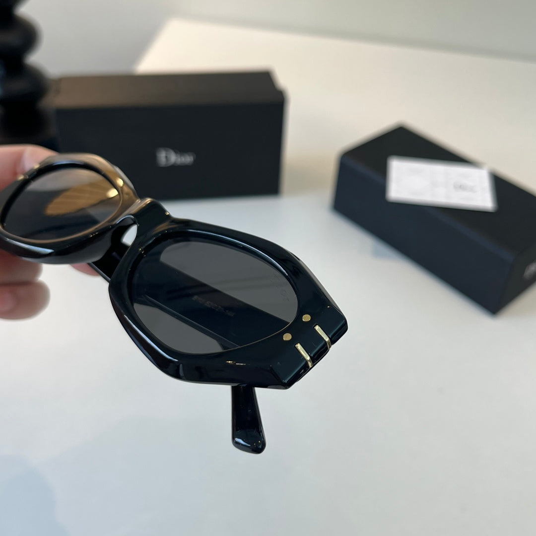Dior Fashion Black Lens Sunglasses for Men & Women - 415417 - detail image 7