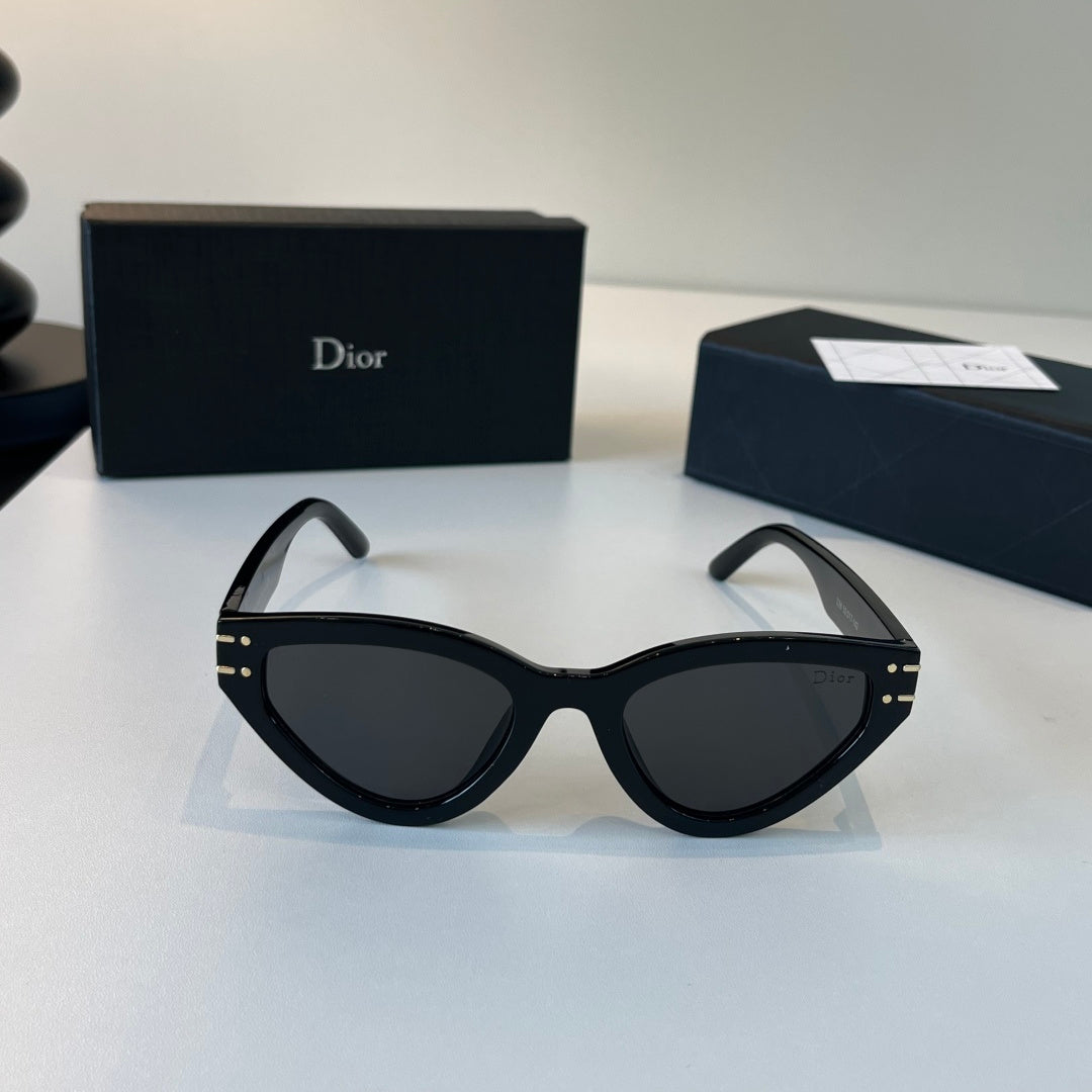 Dior Fashion Black Lens Sunglasses for Men & Women - 415420 - detail image 2