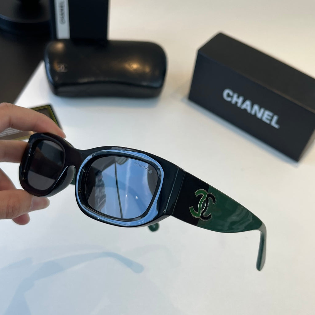 Chanel Fashion Black Lens Sunglasses for Men & Women - 415305 - detail image 4