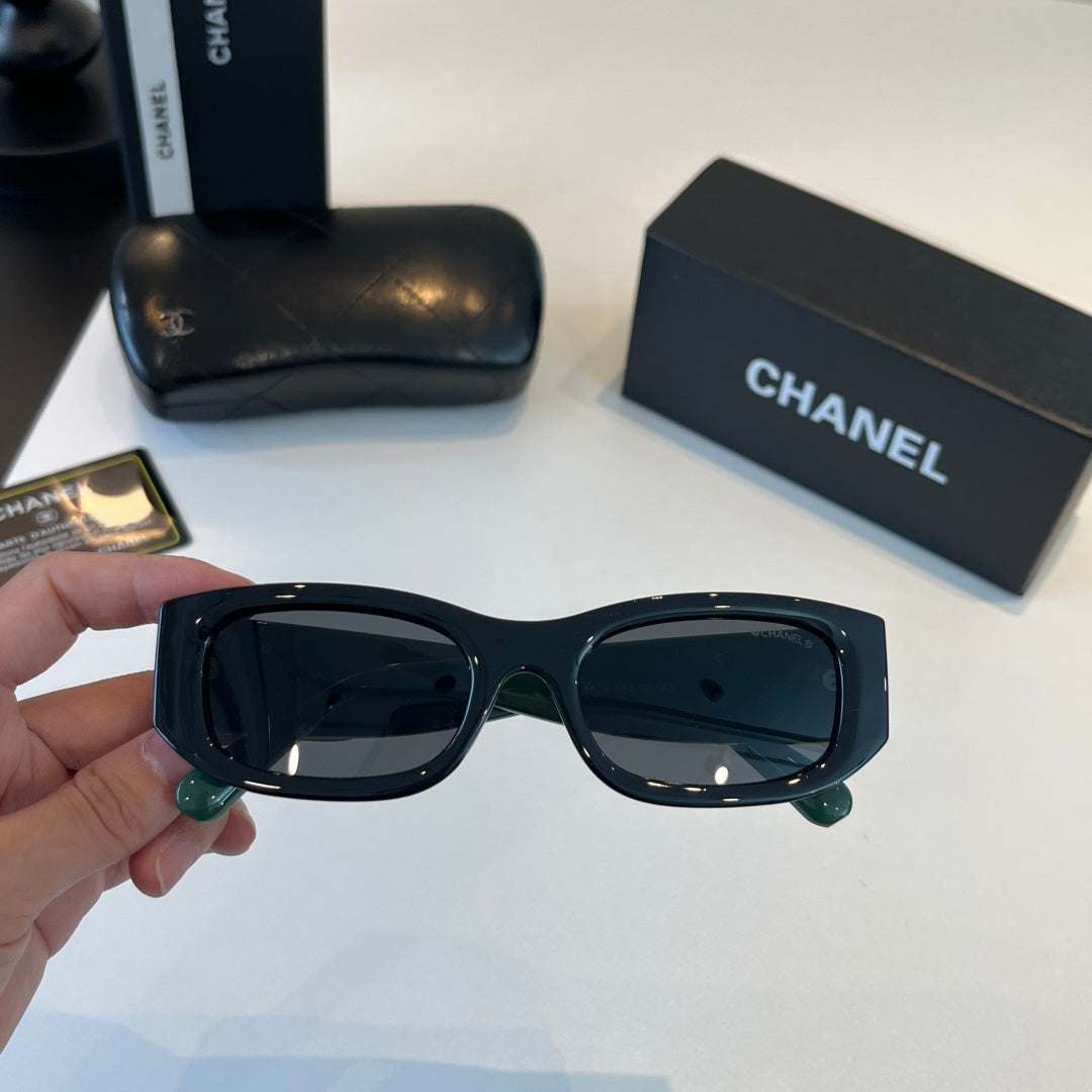 Chanel Fashion Black Lens Sunglasses for Men & Women - 486656 - detail image 6