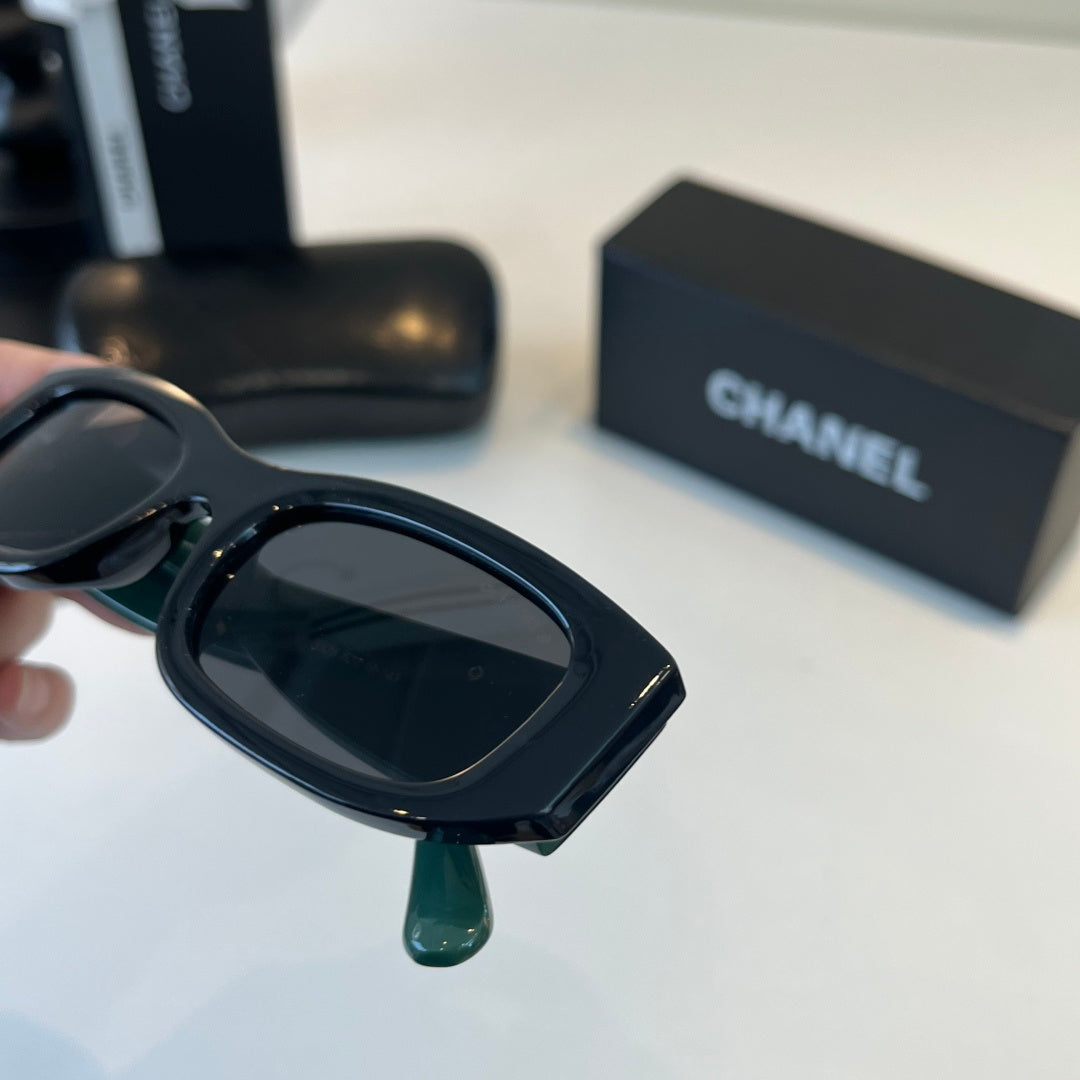 Chanel Fashion Black Lens Sunglasses for Men & Women - 415305 - detail image 7